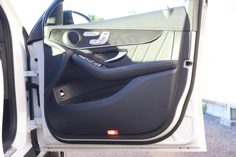 AMG GLCクーペ GLC43 4MATIC ｸｰﾍﾟ　後期型 ﾚｻﾞｰｴｸｽｸﾙｰｼﾌﾞPKG ﾚｰﾀﾞｰｾｰﾌﾃｨPKG ｴｱﾊﾞﾗﾝｽPKG 1ｵｰﾅｰ 黒革ｼｰﾄ ｼｰﾄﾋｰﾀ MBUX 純正10.25ｲﾝﾁﾅﾋﾞ地ﾃﾞｼﾞ ｺｯｸﾋﾟｯﾄDisp Burmester AppleCarPlay 360°ｶﾒﾗ PTS 電動Rｹﾞｰﾄ HUD AMG20ｲﾝﾁAW　新車保証