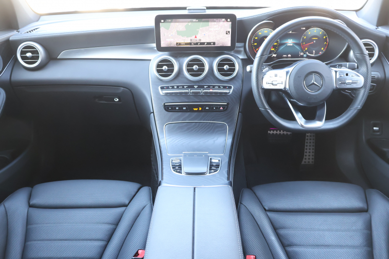 メルセデスベンツ GLC GLC300 4MATIC AMGﾗｲﾝ　後期型 ﾚｻﾞｰｴｸｽｸﾙｰｼﾌﾞPKG ﾚｰﾀﾞｰｾｰﾌﾃｨPKG ｴｱﾊﾞﾗﾝｽPKG ﾊﾟﾉﾗﾏSR 黒革 ｼｰﾄﾋｰﾀ ﾍﾞﾝﾁﾚｰﾀ 純正10.25ｲﾝﾁﾅﾋﾞ地ﾃﾞｼﾞ ｺｯｸﾋﾟｯﾄDisp 360°ｶﾒﾗ Burmester 電動Rｹﾞｰﾄ HUD AMG20ｲﾝﾁAW　2年保証