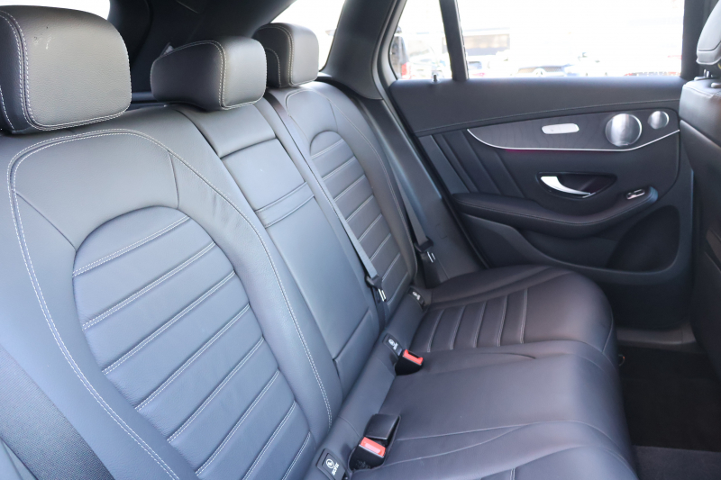 メルセデスベンツ GLC GLC300 4MATIC AMGﾗｲﾝ　後期型 ﾚｻﾞｰｴｸｽｸﾙｰｼﾌﾞPKG ﾚｰﾀﾞｰｾｰﾌﾃｨPKG ｴｱﾊﾞﾗﾝｽPKG ﾊﾟﾉﾗﾏSR 黒革 ｼｰﾄﾋｰﾀ ﾍﾞﾝﾁﾚｰﾀ 純正10.25ｲﾝﾁﾅﾋﾞ地ﾃﾞｼﾞ ｺｯｸﾋﾟｯﾄDisp 360°ｶﾒﾗ Burmester 電動Rｹﾞｰﾄ HUD AMG20ｲﾝﾁAW　2年保証
