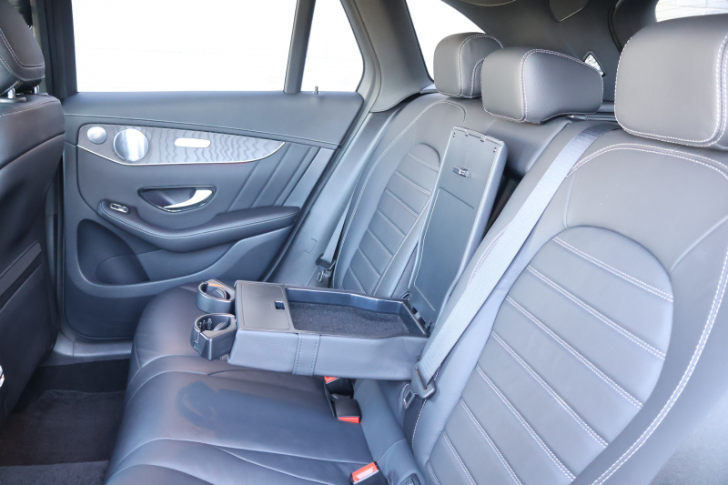 メルセデスベンツ GLC GLC300 4MATIC AMGﾗｲﾝ　後期型 ﾚｻﾞｰｴｸｽｸﾙｰｼﾌﾞPKG ﾚｰﾀﾞｰｾｰﾌﾃｨPKG ｴｱﾊﾞﾗﾝｽPKG ﾊﾟﾉﾗﾏSR 黒革 ｼｰﾄﾋｰﾀ ﾍﾞﾝﾁﾚｰﾀ 純正10.25ｲﾝﾁﾅﾋﾞ地ﾃﾞｼﾞ ｺｯｸﾋﾟｯﾄDisp 360°ｶﾒﾗ Burmester 電動Rｹﾞｰﾄ HUD AMG20ｲﾝﾁAW　2年保証