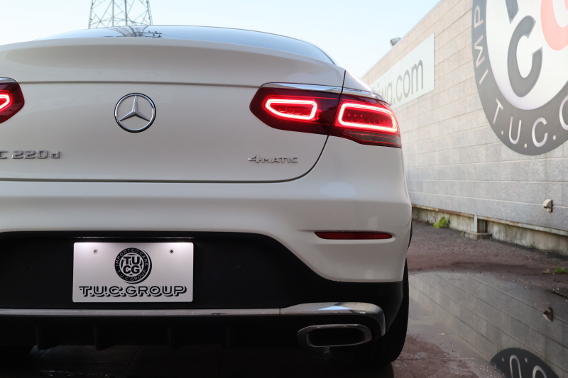 メルセデスベンツ GLCクーペ GLC220d 4MATIC ｸｰﾍﾟ AMGﾗｲﾝ　後期型 ﾚｻﾞｰｴｸｽｸﾙｰｼﾌﾞPKG ﾚｰﾀﾞｰｾｰﾌﾃｨPKG ｴｱﾊﾞﾗﾝｽPKG ｶﾞﾗｽSR 黒革 ｼｰﾄﾋｰﾀ ﾍﾞﾝﾁﾚｰﾀ 純正10.25ｲﾝﾁﾅﾋﾞ地ﾃﾞｼﾞ ｺｯｸﾋﾟｯﾄDisp 360°ｶﾒﾗ Burmester 電動Rｹﾞｰﾄ HUD AMG19ｲﾝﾁAW　2年保証