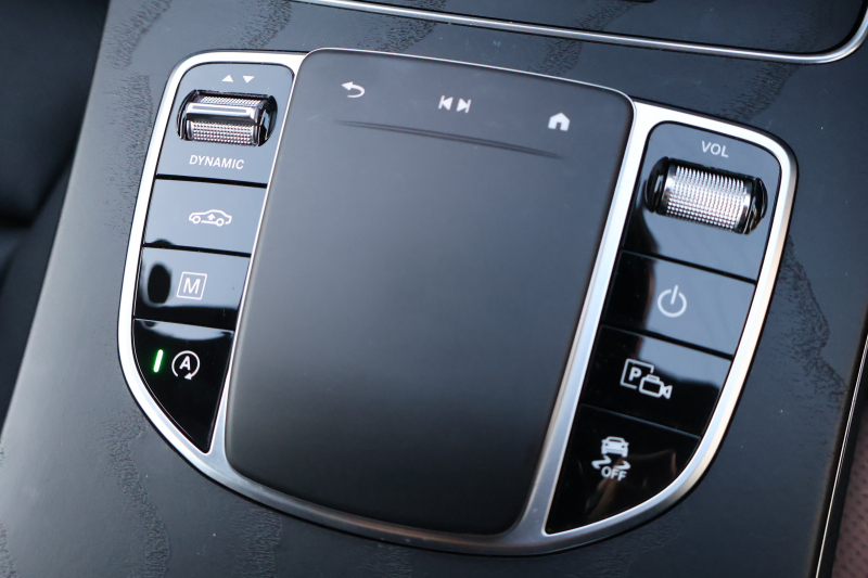 メルセデスベンツ GLCクーペ GLC220d 4MATIC ｸｰﾍﾟ AMGﾗｲﾝ　後期型 ﾚｻﾞｰｴｸｽｸﾙｰｼﾌﾞPKG ﾚｰﾀﾞｰｾｰﾌﾃｨPKG ｴｱﾊﾞﾗﾝｽPKG ｶﾞﾗｽSR 黒革 ｼｰﾄﾋｰﾀ ﾍﾞﾝﾁﾚｰﾀ 純正10.25ｲﾝﾁﾅﾋﾞ地ﾃﾞｼﾞ ｺｯｸﾋﾟｯﾄDisp 360°ｶﾒﾗ Burmester 電動Rｹﾞｰﾄ HUD AMG19ｲﾝﾁAW　2年保証