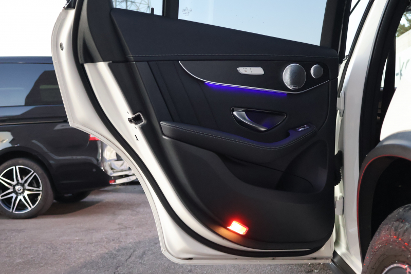 メルセデスベンツ GLCクーペ GLC220d 4MATIC ｸｰﾍﾟ AMGﾗｲﾝ　後期型 ﾚｻﾞｰｴｸｽｸﾙｰｼﾌﾞPKG ﾚｰﾀﾞｰｾｰﾌﾃｨPKG ｴｱﾊﾞﾗﾝｽPKG ｶﾞﾗｽSR 黒革 ｼｰﾄﾋｰﾀ ﾍﾞﾝﾁﾚｰﾀ 純正10.25ｲﾝﾁﾅﾋﾞ地ﾃﾞｼﾞ ｺｯｸﾋﾟｯﾄDisp 360°ｶﾒﾗ Burmester 電動Rｹﾞｰﾄ HUD AMG19ｲﾝﾁAW　2年保証