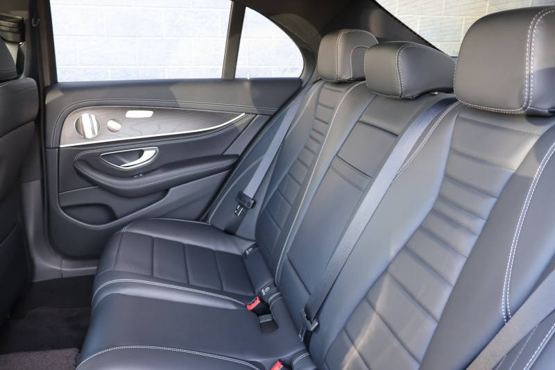 メルセデスベンツ Eクラス E200 ｽﾎﾟｰﾂ（BSG搭載ﾓﾃﾞﾙ）　後期型 AMGﾗｲﾝｲﾝﾃﾘｱPKG ｴｸｽｸﾙｰｼﾌﾞPKG ﾚｰﾀﾞｰｾｰﾌﾃｨPKG ﾊﾟﾉﾗﾏSR 黒ﾅｯﾊﾟ革 ｼｰﾄﾋｰﾀ MBUX 純正ﾅﾋﾞ地ﾃﾞｼﾞ  AppleCarPlay 360°ｶﾒﾗ Burmester ﾜｲﾔﾚｽﾁｬｰｼﾞﾝｸﾞ HUD PTS AMG19ｲﾝﾁAW　2年保証