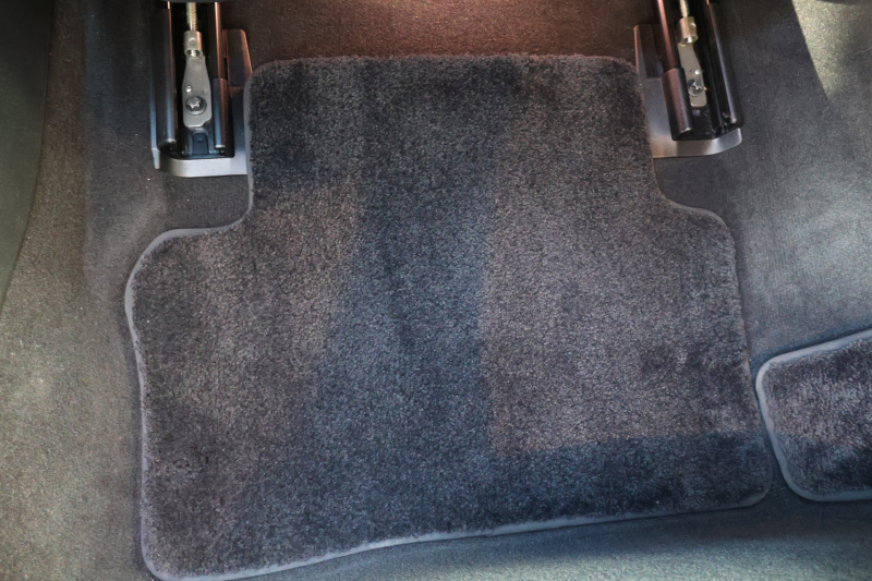 メルセデスベンツ Eクラス E200 ｽﾎﾟｰﾂ（BSG搭載ﾓﾃﾞﾙ）　後期型 AMGﾗｲﾝｲﾝﾃﾘｱPKG ｴｸｽｸﾙｰｼﾌﾞPKG ﾚｰﾀﾞｰｾｰﾌﾃｨPKG ﾊﾟﾉﾗﾏSR 黒ﾅｯﾊﾟ革 ｼｰﾄﾋｰﾀ MBUX 純正ﾅﾋﾞ地ﾃﾞｼﾞ  AppleCarPlay 360°ｶﾒﾗ Burmester ﾜｲﾔﾚｽﾁｬｰｼﾞﾝｸﾞ HUD PTS AMG19ｲﾝﾁAW　2年保証