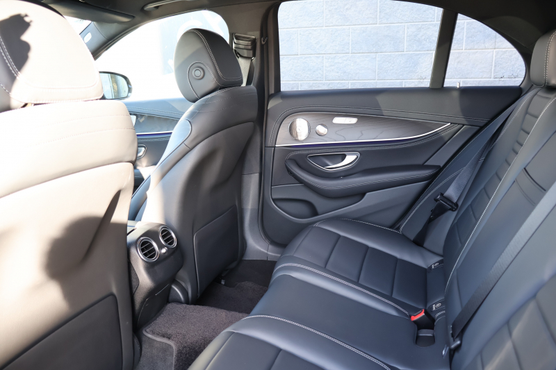 メルセデスベンツ Eクラス E200 ｽﾎﾟｰﾂ（BSG搭載ﾓﾃﾞﾙ）　後期型 AMGﾗｲﾝｲﾝﾃﾘｱPKG ｴｸｽｸﾙｰｼﾌﾞPKG ﾚｰﾀﾞｰｾｰﾌﾃｨPKG ﾊﾟﾉﾗﾏSR 黒ﾅｯﾊﾟ革 ｼｰﾄﾋｰﾀ MBUX 純正ﾅﾋﾞ地ﾃﾞｼﾞ  AppleCarPlay 360°ｶﾒﾗ Burmester ﾜｲﾔﾚｽﾁｬｰｼﾞﾝｸﾞ HUD PTS AMG19ｲﾝﾁAW　2年保証