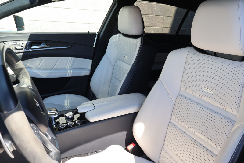 AMG CLSクラス CLS63 AMG ｼｭｰﾃｨﾝｸﾞﾌﾞﾚｰｸ ED1　AMGﾊﾟﾌｫｰﾏﾝｽPKG AMGﾄﾞﾗｲﾊﾞｰｽﾞPKG ﾚｰﾀﾞｰｾｰﾌﾃｨPKG ｶﾞﾗｽSR designoﾌﾟﾗﾁﾅﾎﾜｲﾄﾚｻﾞｰ ｼｰﾄﾋｰﾀｰ ﾍﾞﾝﾁﾚｰﾀｰ 純正ﾅﾋﾞ地ﾃﾞｼﾞ Bﾓﾆﾀｰ LEDﾍｯﾄﾞ ｷｰﾚｽGO designoｳｯﾄﾞﾌﾛｱ AMG19AW　2年保証