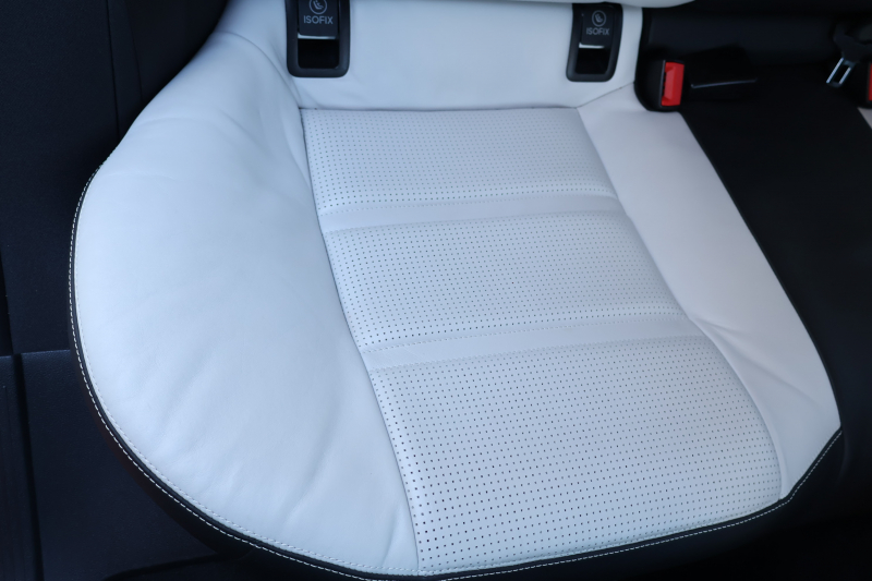 AMG CLSクラス CLS63 AMG ｼｭｰﾃｨﾝｸﾞﾌﾞﾚｰｸ ED1　AMGﾊﾟﾌｫｰﾏﾝｽPKG AMGﾄﾞﾗｲﾊﾞｰｽﾞPKG ﾚｰﾀﾞｰｾｰﾌﾃｨPKG ｶﾞﾗｽSR designoﾌﾟﾗﾁﾅﾎﾜｲﾄﾚｻﾞｰ ｼｰﾄﾋｰﾀｰ ﾍﾞﾝﾁﾚｰﾀｰ 純正ﾅﾋﾞ地ﾃﾞｼﾞ Bﾓﾆﾀｰ LEDﾍｯﾄﾞ ｷｰﾚｽGO designoｳｯﾄﾞﾌﾛｱ AMG19AW　2年保証