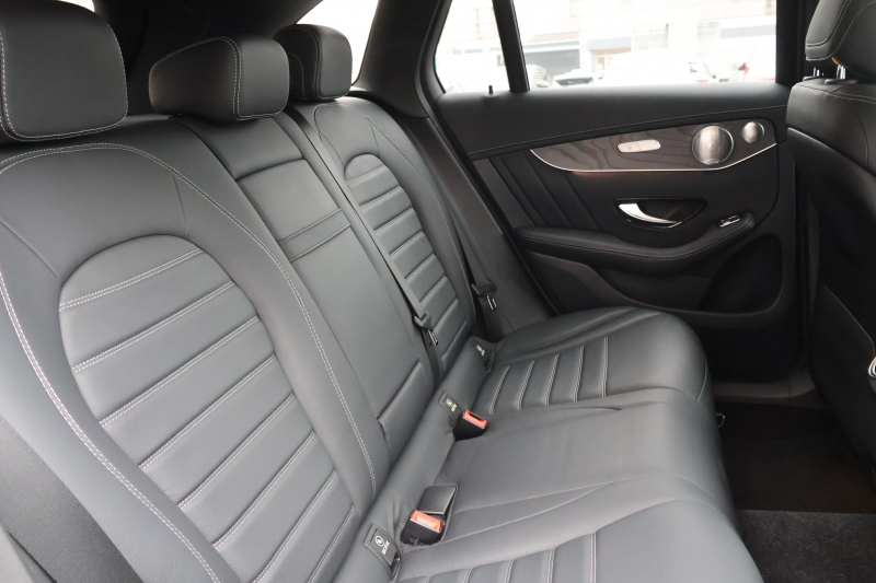 AMG GLC GLC43 4MATIC　ﾚｻﾞｰｴｸｽｸﾙｰｼﾌﾞPKG ﾅｲﾄPKG ｴｱﾊﾞﾗﾝｽPKG ﾚｰﾀﾞｰｾｰﾌﾃｨPKG ﾊﾟﾉﾗﾏSR 黒革ｼｰﾄ ｼｰﾄﾋｰﾀｰ ｷｰﾚｽGO 純正ﾅﾋﾞ地ﾃﾞｼﾞ 360度ｶﾒﾗｼｽﾃﾑ Burmester HUD 電動Rｹﾞｰﾄ ﾌｯﾄﾄﾗﾝｸOP LEDﾍｯﾄﾞﾗｲﾄ AMG20ｲﾝﾁAW　2年保証