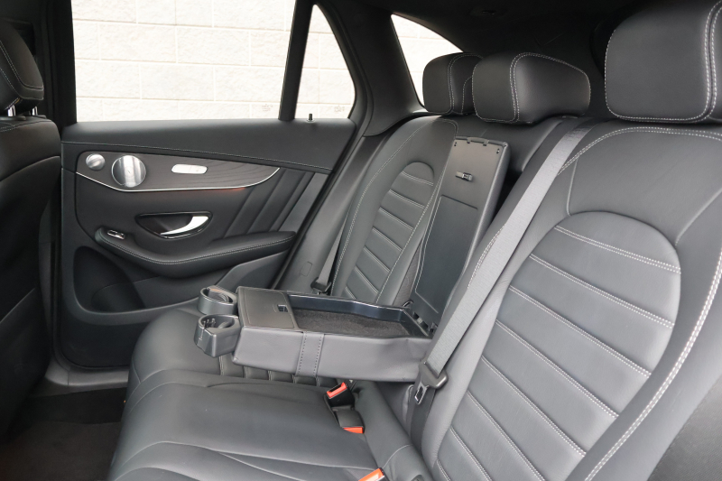 AMG GLC GLC43 4MATIC　ﾚｻﾞｰｴｸｽｸﾙｰｼﾌﾞPKG ﾅｲﾄPKG ｴｱﾊﾞﾗﾝｽPKG ﾚｰﾀﾞｰｾｰﾌﾃｨPKG ﾊﾟﾉﾗﾏSR 黒革ｼｰﾄ ｼｰﾄﾋｰﾀｰ ｷｰﾚｽGO 純正ﾅﾋﾞ地ﾃﾞｼﾞ 360度ｶﾒﾗｼｽﾃﾑ Burmester HUD 電動Rｹﾞｰﾄ ﾌｯﾄﾄﾗﾝｸOP LEDﾍｯﾄﾞﾗｲﾄ AMG20ｲﾝﾁAW　2年保証