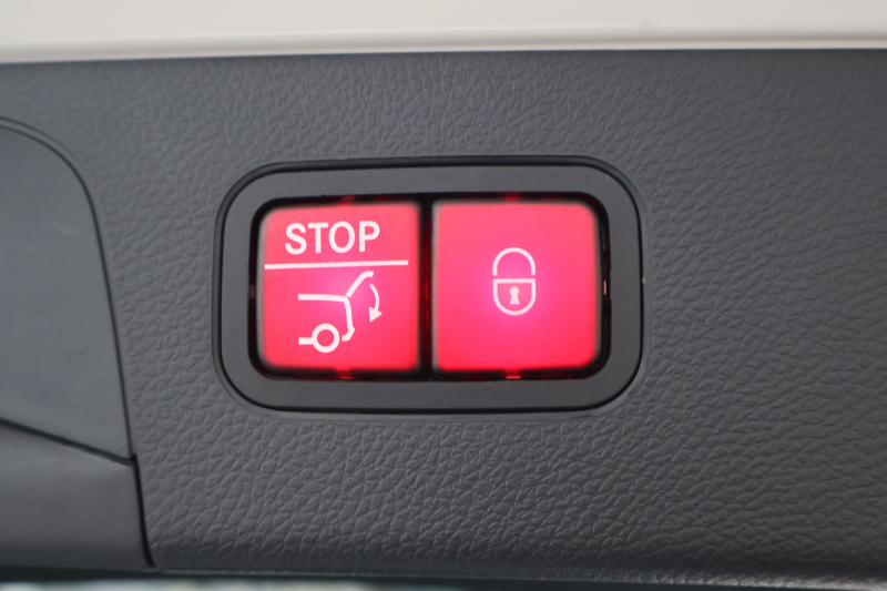 AMG GLC GLC43 4MATIC　ﾚｻﾞｰｴｸｽｸﾙｰｼﾌﾞPKG ﾅｲﾄPKG ｴｱﾊﾞﾗﾝｽPKG ﾚｰﾀﾞｰｾｰﾌﾃｨPKG ﾊﾟﾉﾗﾏSR 黒革ｼｰﾄ ｼｰﾄﾋｰﾀｰ ｷｰﾚｽGO 純正ﾅﾋﾞ地ﾃﾞｼﾞ 360度ｶﾒﾗｼｽﾃﾑ Burmester HUD 電動Rｹﾞｰﾄ ﾌｯﾄﾄﾗﾝｸOP LEDﾍｯﾄﾞﾗｲﾄ AMG20ｲﾝﾁAW　2年保証