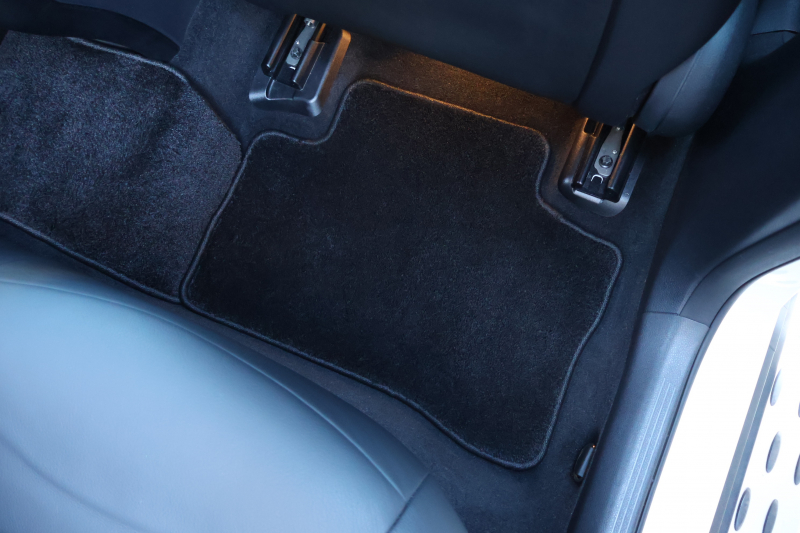 AMG GLC GLC43 4MATIC　ﾚｻﾞｰｴｸｽｸﾙｰｼﾌﾞPKG ﾅｲﾄPKG ｴｱﾊﾞﾗﾝｽPKG ﾚｰﾀﾞｰｾｰﾌﾃｨPKG ﾊﾟﾉﾗﾏSR 黒革ｼｰﾄ ｼｰﾄﾋｰﾀｰ ｷｰﾚｽGO 純正ﾅﾋﾞ地ﾃﾞｼﾞ 360度ｶﾒﾗｼｽﾃﾑ Burmester HUD 電動Rｹﾞｰﾄ ﾌｯﾄﾄﾗﾝｸOP LEDﾍｯﾄﾞﾗｲﾄ AMG20ｲﾝﾁAW　2年保証