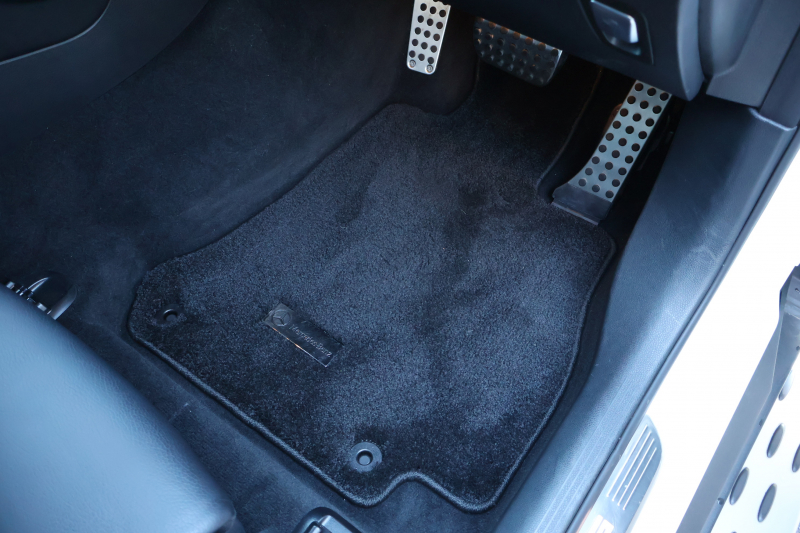 AMG GLC GLC43 4MATIC　ﾚｻﾞｰｴｸｽｸﾙｰｼﾌﾞPKG ﾅｲﾄPKG ｴｱﾊﾞﾗﾝｽPKG ﾚｰﾀﾞｰｾｰﾌﾃｨPKG ﾊﾟﾉﾗﾏSR 黒革ｼｰﾄ ｼｰﾄﾋｰﾀｰ ｷｰﾚｽGO 純正ﾅﾋﾞ地ﾃﾞｼﾞ 360度ｶﾒﾗｼｽﾃﾑ Burmester HUD 電動Rｹﾞｰﾄ ﾌｯﾄﾄﾗﾝｸOP LEDﾍｯﾄﾞﾗｲﾄ AMG20ｲﾝﾁAW　2年保証