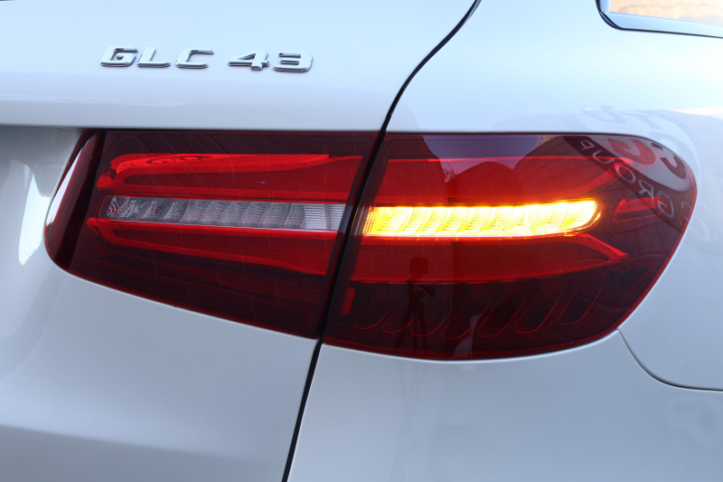 AMG GLC GLC43 4MATIC　ﾚｻﾞｰｴｸｽｸﾙｰｼﾌﾞPKG ﾅｲﾄPKG ｴｱﾊﾞﾗﾝｽPKG ﾚｰﾀﾞｰｾｰﾌﾃｨPKG ﾊﾟﾉﾗﾏSR 黒革ｼｰﾄ ｼｰﾄﾋｰﾀｰ ｷｰﾚｽGO 純正ﾅﾋﾞ地ﾃﾞｼﾞ 360度ｶﾒﾗｼｽﾃﾑ Burmester HUD 電動Rｹﾞｰﾄ ﾌｯﾄﾄﾗﾝｸOP LEDﾍｯﾄﾞﾗｲﾄ AMG20ｲﾝﾁAW　2年保証