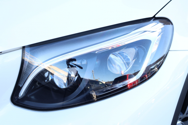 AMG GLC GLC43 4MATIC　ﾚｻﾞｰｴｸｽｸﾙｰｼﾌﾞPKG ﾅｲﾄPKG ｴｱﾊﾞﾗﾝｽPKG ﾚｰﾀﾞｰｾｰﾌﾃｨPKG ﾊﾟﾉﾗﾏSR 黒革ｼｰﾄ ｼｰﾄﾋｰﾀｰ ｷｰﾚｽGO 純正ﾅﾋﾞ地ﾃﾞｼﾞ 360度ｶﾒﾗｼｽﾃﾑ Burmester HUD 電動Rｹﾞｰﾄ ﾌｯﾄﾄﾗﾝｸOP LEDﾍｯﾄﾞﾗｲﾄ AMG20ｲﾝﾁAW　2年保証