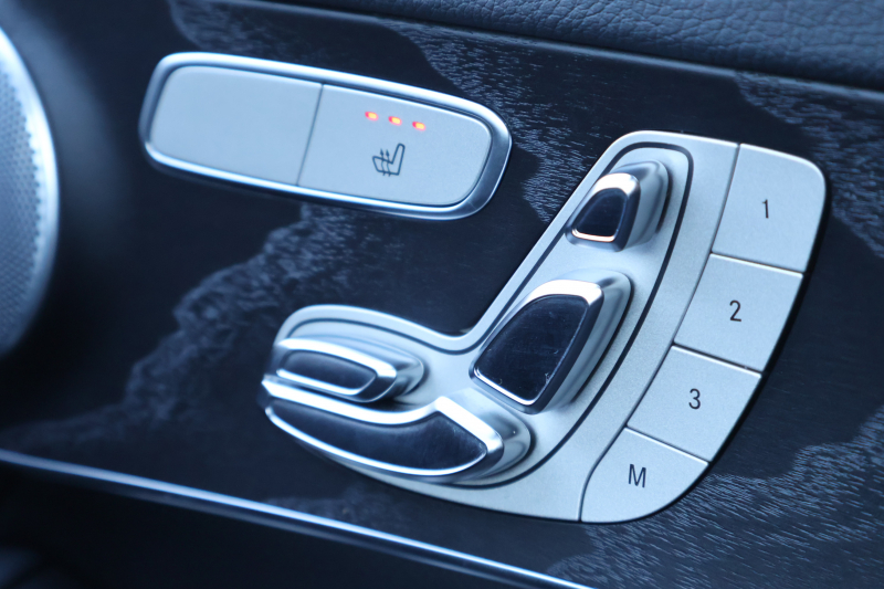 AMG GLC GLC43 4MATIC　ﾚｻﾞｰｴｸｽｸﾙｰｼﾌﾞPKG ﾅｲﾄPKG ｴｱﾊﾞﾗﾝｽPKG ﾚｰﾀﾞｰｾｰﾌﾃｨPKG ﾊﾟﾉﾗﾏSR 黒革ｼｰﾄ ｼｰﾄﾋｰﾀｰ ｷｰﾚｽGO 純正ﾅﾋﾞ地ﾃﾞｼﾞ 360度ｶﾒﾗｼｽﾃﾑ Burmester HUD 電動Rｹﾞｰﾄ ﾌｯﾄﾄﾗﾝｸOP LEDﾍｯﾄﾞﾗｲﾄ AMG20ｲﾝﾁAW　2年保証