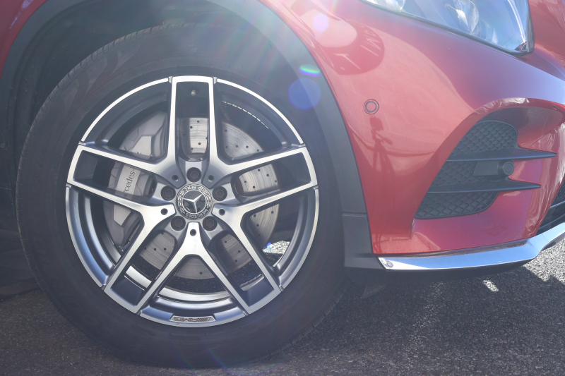 メルセデスベンツ GLC GLC220d 4MATIC ｽﾎﾟｰﾂ 本革仕様　AMGｽﾀｲﾘﾝｸﾞPKG ｴｱﾊﾞﾗﾝｽPKG ﾚｰﾀﾞｰｾｰﾌﾃｨPKG  ﾊﾟﾉﾗﾏSR 黒革ｼｰﾄ ｼｰﾄﾋｰﾀｰ ｷｰﾚｽGO 純正ﾅﾋﾞ地ﾃﾞｼﾞ 360度ｶﾒﾗｼｽﾃﾑ Burmester  電動Rｹﾞｰﾄ ﾌｯﾄﾄﾗﾝｸOP LEDﾍｯﾄﾞﾗｲﾄ PTS AMG19ｲﾝﾁAW　2年保証