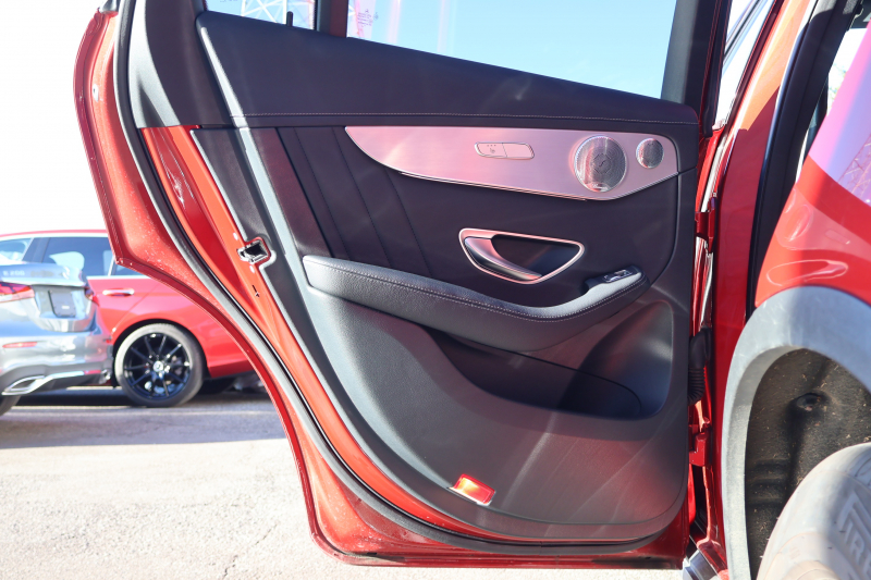 メルセデスベンツ GLC GLC220d 4MATIC ｽﾎﾟｰﾂ 本革仕様　AMGｽﾀｲﾘﾝｸﾞPKG ｴｱﾊﾞﾗﾝｽPKG ﾚｰﾀﾞｰｾｰﾌﾃｨPKG  ﾊﾟﾉﾗﾏSR 黒革ｼｰﾄ ｼｰﾄﾋｰﾀｰ ｷｰﾚｽGO 純正ﾅﾋﾞ地ﾃﾞｼﾞ 360度ｶﾒﾗｼｽﾃﾑ Burmester  電動Rｹﾞｰﾄ ﾌｯﾄﾄﾗﾝｸOP LEDﾍｯﾄﾞﾗｲﾄ PTS AMG19ｲﾝﾁAW　2年保証