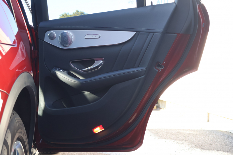 メルセデスベンツ GLC GLC220d 4MATIC ｽﾎﾟｰﾂ 本革仕様　AMGｽﾀｲﾘﾝｸﾞPKG ｴｱﾊﾞﾗﾝｽPKG ﾚｰﾀﾞｰｾｰﾌﾃｨPKG  ﾊﾟﾉﾗﾏSR 黒革ｼｰﾄ ｼｰﾄﾋｰﾀｰ ｷｰﾚｽGO 純正ﾅﾋﾞ地ﾃﾞｼﾞ 360度ｶﾒﾗｼｽﾃﾑ Burmester  電動Rｹﾞｰﾄ ﾌｯﾄﾄﾗﾝｸOP LEDﾍｯﾄﾞﾗｲﾄ PTS AMG19ｲﾝﾁAW　2年保証