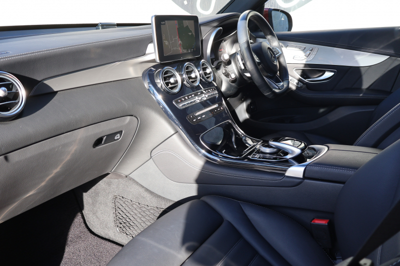 メルセデスベンツ GLC GLC220d 4MATIC ｽﾎﾟｰﾂ 本革仕様　AMGｽﾀｲﾘﾝｸﾞPKG ｴｱﾊﾞﾗﾝｽPKG ﾚｰﾀﾞｰｾｰﾌﾃｨPKG  ﾊﾟﾉﾗﾏSR 黒革ｼｰﾄ ｼｰﾄﾋｰﾀｰ ｷｰﾚｽGO 純正ﾅﾋﾞ地ﾃﾞｼﾞ 360度ｶﾒﾗｼｽﾃﾑ Burmester  電動Rｹﾞｰﾄ ﾌｯﾄﾄﾗﾝｸOP LEDﾍｯﾄﾞﾗｲﾄ PTS AMG19ｲﾝﾁAW　2年保証