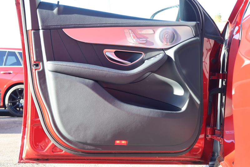 メルセデスベンツ GLC GLC220d 4MATIC ｽﾎﾟｰﾂ 本革仕様　AMGｽﾀｲﾘﾝｸﾞPKG ｴｱﾊﾞﾗﾝｽPKG ﾚｰﾀﾞｰｾｰﾌﾃｨPKG  ﾊﾟﾉﾗﾏSR 黒革ｼｰﾄ ｼｰﾄﾋｰﾀｰ ｷｰﾚｽGO 純正ﾅﾋﾞ地ﾃﾞｼﾞ 360度ｶﾒﾗｼｽﾃﾑ Burmester  電動Rｹﾞｰﾄ ﾌｯﾄﾄﾗﾝｸOP LEDﾍｯﾄﾞﾗｲﾄ PTS AMG19ｲﾝﾁAW　2年保証