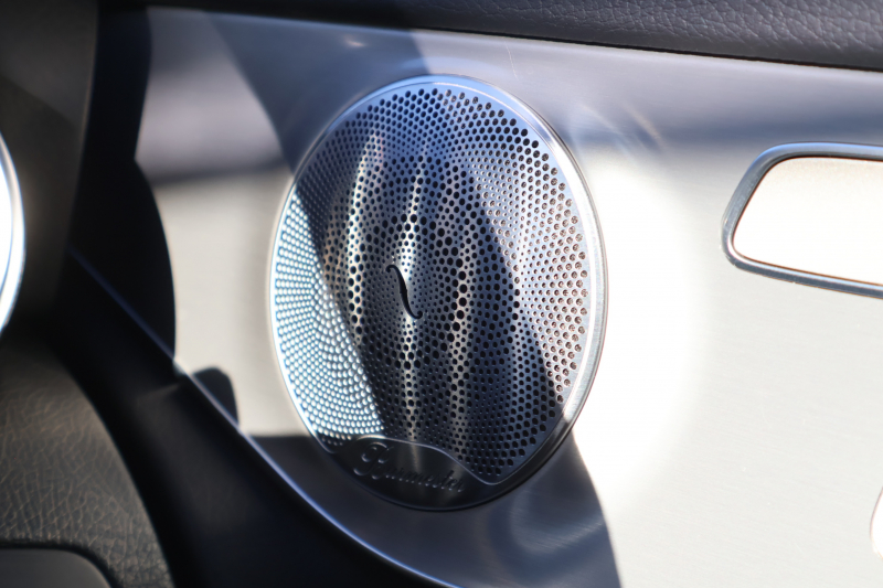 メルセデスベンツ GLC GLC220d 4MATIC ｽﾎﾟｰﾂ 本革仕様　AMGｽﾀｲﾘﾝｸﾞPKG ｴｱﾊﾞﾗﾝｽPKG ﾚｰﾀﾞｰｾｰﾌﾃｨPKG  ﾊﾟﾉﾗﾏSR 黒革ｼｰﾄ ｼｰﾄﾋｰﾀｰ ｷｰﾚｽGO 純正ﾅﾋﾞ地ﾃﾞｼﾞ 360度ｶﾒﾗｼｽﾃﾑ Burmester  電動Rｹﾞｰﾄ ﾌｯﾄﾄﾗﾝｸOP LEDﾍｯﾄﾞﾗｲﾄ PTS AMG19ｲﾝﾁAW　2年保証