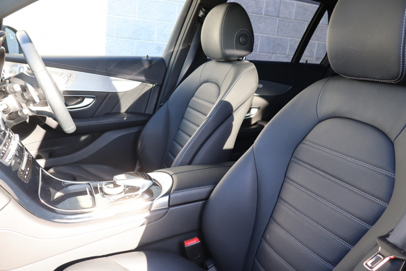 メルセデスベンツ GLC GLC220d 4MATIC ｽﾎﾟｰﾂ 本革仕様　AMGｽﾀｲﾘﾝｸﾞPKG ｴｱﾊﾞﾗﾝｽPKG ﾚｰﾀﾞｰｾｰﾌﾃｨPKG  ﾊﾟﾉﾗﾏSR 黒革ｼｰﾄ ｼｰﾄﾋｰﾀｰ ｷｰﾚｽGO 純正ﾅﾋﾞ地ﾃﾞｼﾞ 360度ｶﾒﾗｼｽﾃﾑ Burmester  電動Rｹﾞｰﾄ ﾌｯﾄﾄﾗﾝｸOP LEDﾍｯﾄﾞﾗｲﾄ PTS AMG19ｲﾝﾁAW　2年保証