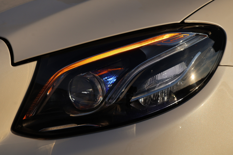 AMG Eクラス E53 4MATIC+(ISG搭載ﾓﾃﾞﾙ)　ﾚｰﾀﾞｰｾｰﾌﾃｨPKG ｴｸｽｸﾙｰｼﾌﾞPKG ｴｱﾊﾞﾗﾝｽPKG ﾊﾟﾉﾗﾏSR ｷｰﾚｽGO 黒ﾅｯﾊﾟ革 ｼｰﾄﾋｰﾀｰ 純正ﾅﾋﾞ地ﾃﾞｼﾞ 360°ｶﾒﾗ Burmesterｻﾗｳﾝﾄﾞ Applecarplay Android Auto 電動Rｹﾞｰﾄ HUD PTS AMG20ｲﾝﾁAW　2年保証