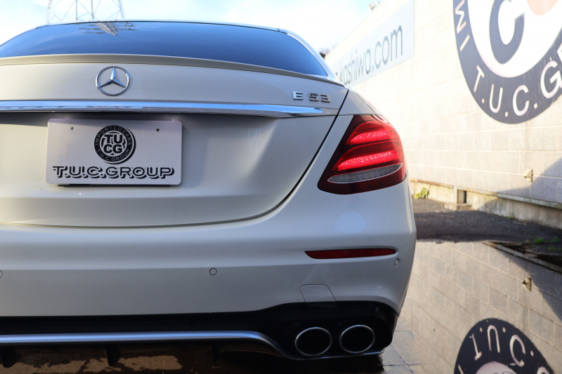 AMG Eクラス E53 4MATIC+(ISG搭載ﾓﾃﾞﾙ)　ﾚｰﾀﾞｰｾｰﾌﾃｨPKG ｴｸｽｸﾙｰｼﾌﾞPKG ｴｱﾊﾞﾗﾝｽPKG ﾊﾟﾉﾗﾏSR ｷｰﾚｽGO 黒ﾅｯﾊﾟ革 ｼｰﾄﾋｰﾀｰ 純正ﾅﾋﾞ地ﾃﾞｼﾞ 360°ｶﾒﾗ Burmesterｻﾗｳﾝﾄﾞ Applecarplay Android Auto 電動Rｹﾞｰﾄ HUD PTS AMG20ｲﾝﾁAW　2年保証