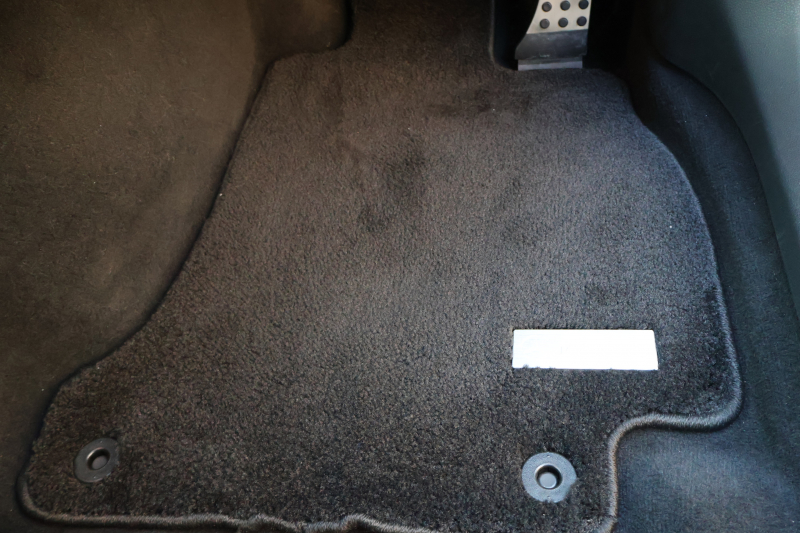 AMG Eクラス E53 4MATIC+(ISG搭載ﾓﾃﾞﾙ)　ﾚｰﾀﾞｰｾｰﾌﾃｨPKG ｴｸｽｸﾙｰｼﾌﾞPKG ｴｱﾊﾞﾗﾝｽPKG ﾊﾟﾉﾗﾏSR ｷｰﾚｽGO 黒ﾅｯﾊﾟ革 ｼｰﾄﾋｰﾀｰ 純正ﾅﾋﾞ地ﾃﾞｼﾞ 360°ｶﾒﾗ Burmesterｻﾗｳﾝﾄﾞ Applecarplay Android Auto 電動Rｹﾞｰﾄ HUD PTS AMG20ｲﾝﾁAW　2年保証