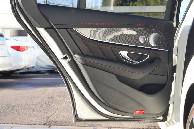 AMG Eクラス E53 4MATIC+(ISG搭載ﾓﾃﾞﾙ)　ﾚｰﾀﾞｰｾｰﾌﾃｨPKG ｴｸｽｸﾙｰｼﾌﾞPKG ｴｱﾊﾞﾗﾝｽPKG ﾊﾟﾉﾗﾏSR ｷｰﾚｽGO 黒ﾅｯﾊﾟ革 ｼｰﾄﾋｰﾀｰ 純正ﾅﾋﾞ地ﾃﾞｼﾞ 360°ｶﾒﾗ Burmesterｻﾗｳﾝﾄﾞ Applecarplay Android Auto 電動Rｹﾞｰﾄ HUD PTS AMG20ｲﾝﾁAW　2年保証