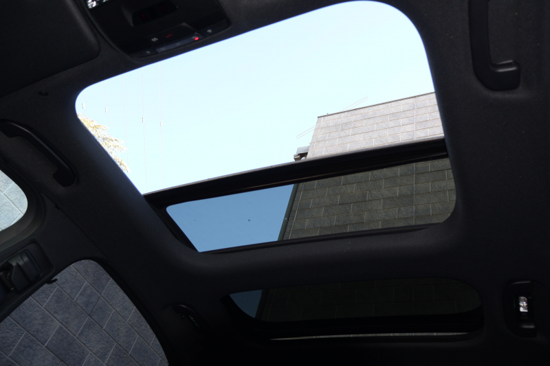 メルセデスベンツ Eクラス E200 ｽﾎﾟｰﾂ（BSG搭載ﾓﾃﾞﾙ）　後期型 AMGﾗｲﾝｲﾝﾃﾘｱPKG ｴｸｽｸﾙｰｼﾌﾞPKG ﾚｰﾀﾞｰｾｰﾌﾃｨPKG ﾊﾟﾉﾗﾏSR 黒ﾅｯﾊﾟ革 ｼｰﾄﾋｰﾀ MBUX ARﾅﾋﾞ地ﾃﾞｼﾞ  AppleCarPlay 360°ｶﾒﾗ Burmester ﾜｲﾔﾚｽﾁｬｰｼﾞﾝｸﾞ HUD PTS AMG19ｲﾝﾁAW　2年保証