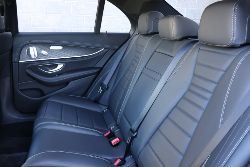 メルセデスベンツ Eクラス E200 ｽﾎﾟｰﾂ（BSG搭載ﾓﾃﾞﾙ）　後期型 AMGﾗｲﾝｲﾝﾃﾘｱPKG ｴｸｽｸﾙｰｼﾌﾞPKG ﾚｰﾀﾞｰｾｰﾌﾃｨPKG ﾊﾟﾉﾗﾏSR 黒ﾅｯﾊﾟ革 ｼｰﾄﾋｰﾀ MBUX ARﾅﾋﾞ地ﾃﾞｼﾞ  AppleCarPlay 360°ｶﾒﾗ Burmester ﾜｲﾔﾚｽﾁｬｰｼﾞﾝｸﾞ HUD PTS AMG19ｲﾝﾁAW　2年保証