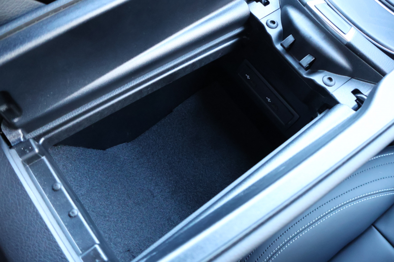 メルセデスベンツ Eクラス E200 ｽﾎﾟｰﾂ（BSG搭載ﾓﾃﾞﾙ）　後期型 AMGﾗｲﾝｲﾝﾃﾘｱPKG ｴｸｽｸﾙｰｼﾌﾞPKG ﾚｰﾀﾞｰｾｰﾌﾃｨPKG ﾊﾟﾉﾗﾏSR 黒ﾅｯﾊﾟ革 ｼｰﾄﾋｰﾀ MBUX ARﾅﾋﾞ地ﾃﾞｼﾞ  AppleCarPlay 360°ｶﾒﾗ Burmester ﾜｲﾔﾚｽﾁｬｰｼﾞﾝｸﾞ HUD PTS AMG19ｲﾝﾁAW　2年保証