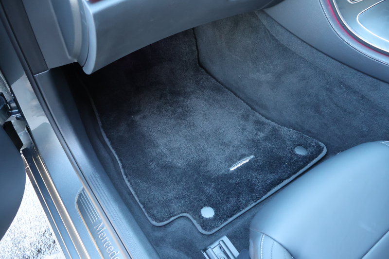 メルセデスベンツ Eクラス E200 ｽﾎﾟｰﾂ（BSG搭載ﾓﾃﾞﾙ）　後期型 AMGﾗｲﾝｲﾝﾃﾘｱPKG ｴｸｽｸﾙｰｼﾌﾞPKG ﾚｰﾀﾞｰｾｰﾌﾃｨPKG ﾊﾟﾉﾗﾏSR 黒ﾅｯﾊﾟ革 ｼｰﾄﾋｰﾀ MBUX ARﾅﾋﾞ地ﾃﾞｼﾞ  AppleCarPlay 360°ｶﾒﾗ Burmester ﾜｲﾔﾚｽﾁｬｰｼﾞﾝｸﾞ HUD PTS AMG19ｲﾝﾁAW　2年保証