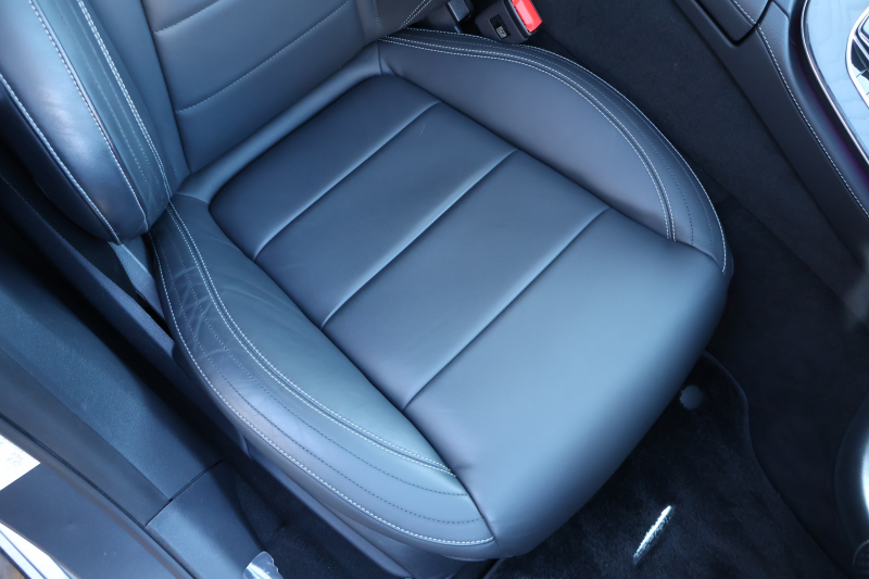 メルセデスベンツ Eクラス E200 ｽﾎﾟｰﾂ（BSG搭載ﾓﾃﾞﾙ）　後期型 AMGﾗｲﾝｲﾝﾃﾘｱPKG ｴｸｽｸﾙｰｼﾌﾞPKG ﾚｰﾀﾞｰｾｰﾌﾃｨPKG ﾊﾟﾉﾗﾏSR 黒ﾅｯﾊﾟ革 ｼｰﾄﾋｰﾀ MBUX ARﾅﾋﾞ地ﾃﾞｼﾞ  AppleCarPlay 360°ｶﾒﾗ Burmester ﾜｲﾔﾚｽﾁｬｰｼﾞﾝｸﾞ HUD PTS AMG19ｲﾝﾁAW　2年保証