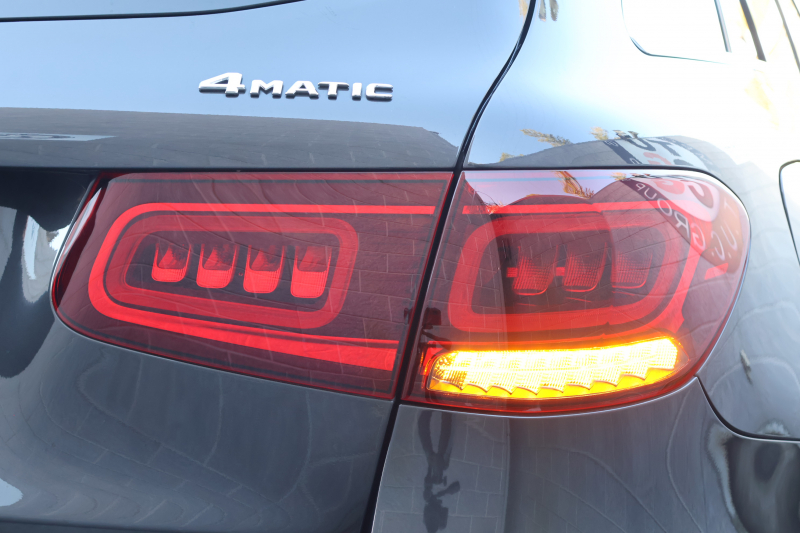 メルセデスベンツ GLC GLC220d 4MATIC AMGﾗｲﾝ　後期型 ﾚｻﾞｰｴｸｽｸﾙｰｼﾌﾞPKG ﾚｰﾀﾞｰｾｰﾌﾃｨPKG ｴｱﾊﾞﾗﾝｽPKG ﾊﾟﾉﾗﾏSR 黒革ｼｰﾄ ｼｰﾄﾋｰﾀ ﾍﾞﾝﾁﾚｰﾀ MBUX 純正10.25ｲﾝﾁﾅﾋﾞ地ﾃﾞｼﾞ ｺｯｸﾋﾟｯﾄDisp 360°ｶﾒﾗ Burmester PTS 電動Rｹﾞｰﾄ HUD AMG19ｲﾝﾁAW　2年保証