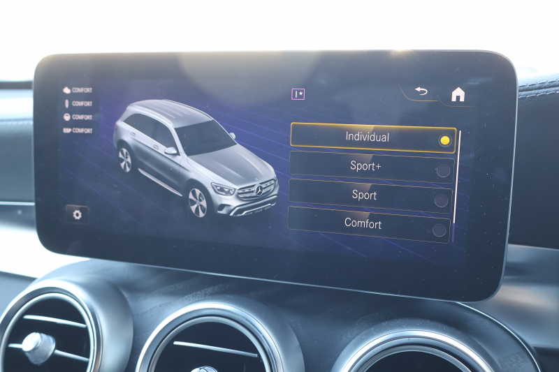 メルセデスベンツ GLC GLC220d 4MATIC AMGﾗｲﾝ　後期型 ﾚｻﾞｰｴｸｽｸﾙｰｼﾌﾞPKG ﾚｰﾀﾞｰｾｰﾌﾃｨPKG ｴｱﾊﾞﾗﾝｽPKG ﾊﾟﾉﾗﾏSR 黒革ｼｰﾄ ｼｰﾄﾋｰﾀ ﾍﾞﾝﾁﾚｰﾀ MBUX 純正10.25ｲﾝﾁﾅﾋﾞ地ﾃﾞｼﾞ ｺｯｸﾋﾟｯﾄDisp 360°ｶﾒﾗ Burmester PTS 電動Rｹﾞｰﾄ HUD AMG19ｲﾝﾁAW　2年保証
