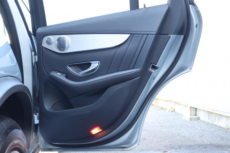 メルセデスベンツ GLCクーペ GLC250 4MATIC ｸｰﾍﾟ ｽﾎﾟｰﾂ(本革仕様)　AMGｽﾀｲﾘﾝｸﾞPKG ｴｱﾊﾞﾗﾝｽPKG ﾚｰﾀﾞｰｾｰﾌﾃｨPKG  ｶﾞﾗｽSR 黒革ｼｰﾄ ｼｰﾄﾋｰﾀｰ ｷｰﾚｽGO 純正ﾅﾋﾞ地ﾃﾞｼﾞ 360度ｶﾒﾗｼｽﾃﾑ Burmester  電動Rｹﾞｰﾄ ﾌｯﾄﾄﾗﾝｸOP LEDﾍｯﾄﾞﾗｲﾄ PTS AMG19ｲﾝﾁAW　2年保証