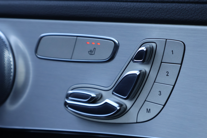 メルセデスベンツ GLCクーペ GLC250 4MATIC ｸｰﾍﾟ ｽﾎﾟｰﾂ(本革仕様)　AMGｽﾀｲﾘﾝｸﾞPKG ｴｱﾊﾞﾗﾝｽPKG ﾚｰﾀﾞｰｾｰﾌﾃｨPKG  ｶﾞﾗｽSR 黒革ｼｰﾄ ｼｰﾄﾋｰﾀｰ ｷｰﾚｽGO 純正ﾅﾋﾞ地ﾃﾞｼﾞ 360度ｶﾒﾗｼｽﾃﾑ Burmester  電動Rｹﾞｰﾄ ﾌｯﾄﾄﾗﾝｸOP LEDﾍｯﾄﾞﾗｲﾄ PTS AMG19ｲﾝﾁAW　2年保証