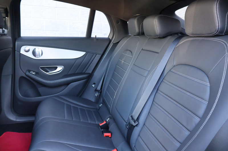 メルセデスベンツ GLCクーペ GLC250 4MATIC ｸｰﾍﾟ ｽﾎﾟｰﾂ(本革仕様)　AMGｽﾀｲﾘﾝｸﾞPKG ｴｱﾊﾞﾗﾝｽPKG ﾚｰﾀﾞｰｾｰﾌﾃｨPKG  ｶﾞﾗｽSR 黒革ｼｰﾄ ｼｰﾄﾋｰﾀｰ ｷｰﾚｽGO 純正ﾅﾋﾞ地ﾃﾞｼﾞ 360度ｶﾒﾗｼｽﾃﾑ Burmester  電動Rｹﾞｰﾄ ﾌｯﾄﾄﾗﾝｸOP LEDﾍｯﾄﾞﾗｲﾄ PTS AMG19ｲﾝﾁAW　2年保証