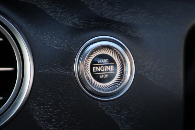 AMG Eクラス E53 4MATIC+(ISG搭載ﾓﾃﾞﾙ)　後期型 ｴｸｽｸﾙｰｼﾌﾞPKG ｴﾅｼﾞｬｲｼﾞﾝｸﾞPKGﾌﾟﾗｽ ｴｱﾊﾞﾗﾝｽPKG ﾚｰﾀﾞｰｾｰﾌﾃｨPKG ﾊﾟﾉﾗﾏSR 黒ﾅｯﾊﾟ革 ｼｰﾄﾋｰﾀ ﾍﾞﾝﾁﾚｰﾀ 純正ﾅﾋﾞ地ﾃﾞｼﾞ 360°ｶﾒﾗ MBUX Burmester Applecarplay HUD PTS AMG20ｲﾝﾁAW　新車保証