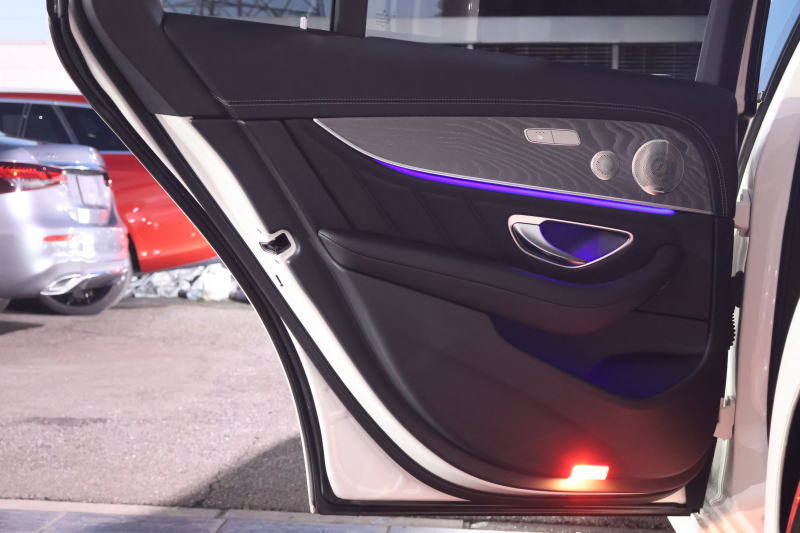 AMG Eクラス E53 4MATIC+(ISG搭載ﾓﾃﾞﾙ)　後期型 ｴｸｽｸﾙｰｼﾌﾞPKG ｴﾅｼﾞｬｲｼﾞﾝｸﾞPKGﾌﾟﾗｽ ｴｱﾊﾞﾗﾝｽPKG ﾚｰﾀﾞｰｾｰﾌﾃｨPKG ﾊﾟﾉﾗﾏSR 黒ﾅｯﾊﾟ革 ｼｰﾄﾋｰﾀ ﾍﾞﾝﾁﾚｰﾀ 純正ﾅﾋﾞ地ﾃﾞｼﾞ 360°ｶﾒﾗ MBUX Burmester Applecarplay HUD PTS AMG20ｲﾝﾁAW　新車保証