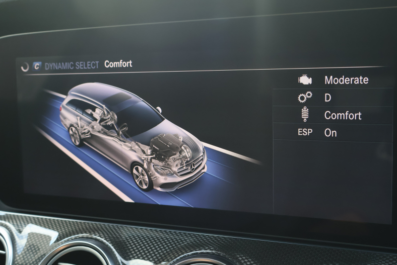 AMG Eクラス E43 4MATIC ｽﾃｰｼｮﾝﾜｺﾞﾝ　ｴｸｽｸﾙｰｼﾌﾞPKG ﾚｰﾀﾞｰｾｰﾌﾃｨPKG ｴｱﾊﾞﾗﾝｽPKG ﾊﾟﾉﾗﾏSR 黒ﾅｯﾊﾟ革 ｼｰﾄﾋｰﾀｰ ﾍﾞﾝﾁﾚｰﾀｰ 純正ﾅﾋﾞ地ﾃﾞｼﾞ 360°ｶﾒﾗ Burmesterｻﾗｳﾝﾄﾞ Applecarplay Android Auto 電動Rｹﾞｰﾄ HUD PTS AMG20ｲﾝﾁAW　2年保証