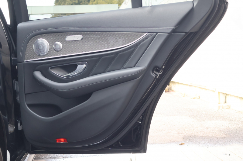 AMG Eクラス E43 4MATIC ｽﾃｰｼｮﾝﾜｺﾞﾝ　ｴｸｽｸﾙｰｼﾌﾞPKG ﾚｰﾀﾞｰｾｰﾌﾃｨPKG ｴｱﾊﾞﾗﾝｽPKG ﾊﾟﾉﾗﾏSR 黒ﾅｯﾊﾟ革 ｼｰﾄﾋｰﾀｰ ﾍﾞﾝﾁﾚｰﾀｰ 純正ﾅﾋﾞ地ﾃﾞｼﾞ 360°ｶﾒﾗ Burmesterｻﾗｳﾝﾄﾞ Applecarplay Android Auto 電動Rｹﾞｰﾄ HUD PTS AMG20ｲﾝﾁAW　2年保証