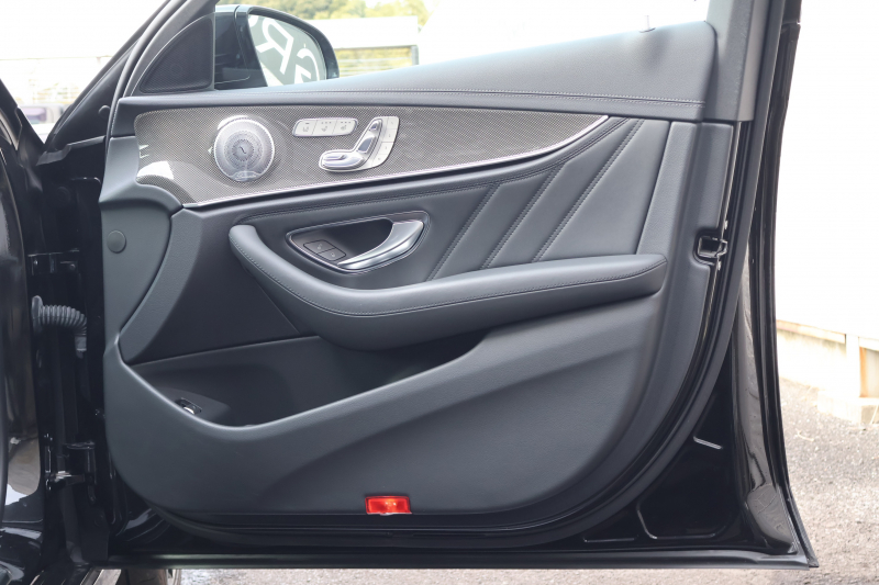 AMG Eクラス E43 4MATIC ｽﾃｰｼｮﾝﾜｺﾞﾝ　ｴｸｽｸﾙｰｼﾌﾞPKG ﾚｰﾀﾞｰｾｰﾌﾃｨPKG ｴｱﾊﾞﾗﾝｽPKG ﾊﾟﾉﾗﾏSR 黒ﾅｯﾊﾟ革 ｼｰﾄﾋｰﾀｰ ﾍﾞﾝﾁﾚｰﾀｰ 純正ﾅﾋﾞ地ﾃﾞｼﾞ 360°ｶﾒﾗ Burmesterｻﾗｳﾝﾄﾞ Applecarplay Android Auto 電動Rｹﾞｰﾄ HUD PTS AMG20ｲﾝﾁAW　2年保証