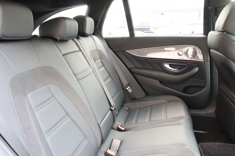 AMG Eクラス E43 4MATIC ｽﾃｰｼｮﾝﾜｺﾞﾝ　ｴｸｽｸﾙｰｼﾌﾞPKG ﾚｰﾀﾞｰｾｰﾌﾃｨPKG ｴｱﾊﾞﾗﾝｽPKG ﾊﾟﾉﾗﾏSR 黒ﾅｯﾊﾟ革 ｼｰﾄﾋｰﾀｰ ﾍﾞﾝﾁﾚｰﾀｰ 純正ﾅﾋﾞ地ﾃﾞｼﾞ 360°ｶﾒﾗ Burmesterｻﾗｳﾝﾄﾞ Applecarplay Android Auto 電動Rｹﾞｰﾄ HUD PTS AMG20ｲﾝﾁAW　2年保証