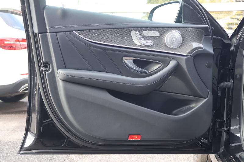 AMG Eクラス E43 4MATIC ｽﾃｰｼｮﾝﾜｺﾞﾝ　ｴｸｽｸﾙｰｼﾌﾞPKG ﾚｰﾀﾞｰｾｰﾌﾃｨPKG ｴｱﾊﾞﾗﾝｽPKG ﾊﾟﾉﾗﾏSR 黒ﾅｯﾊﾟ革 ｼｰﾄﾋｰﾀｰ ﾍﾞﾝﾁﾚｰﾀｰ 純正ﾅﾋﾞ地ﾃﾞｼﾞ 360°ｶﾒﾗ Burmesterｻﾗｳﾝﾄﾞ Applecarplay Android Auto 電動Rｹﾞｰﾄ HUD PTS AMG20ｲﾝﾁAW　2年保証