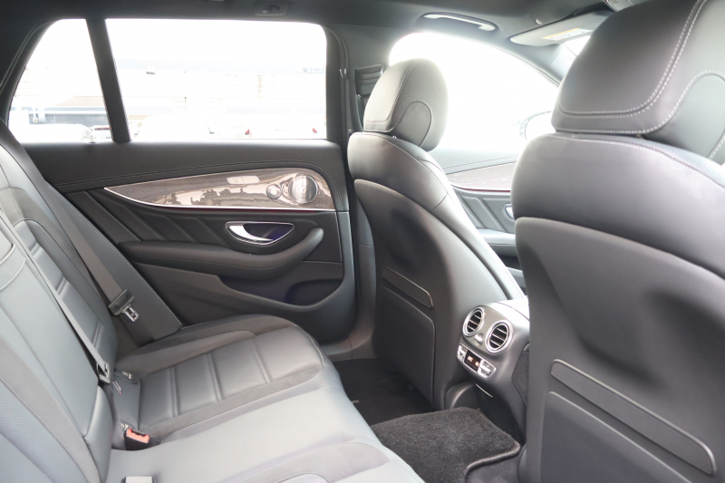AMG Eクラス E43 4MATIC ｽﾃｰｼｮﾝﾜｺﾞﾝ　ｴｸｽｸﾙｰｼﾌﾞPKG ﾚｰﾀﾞｰｾｰﾌﾃｨPKG ｴｱﾊﾞﾗﾝｽPKG ﾊﾟﾉﾗﾏSR 黒ﾅｯﾊﾟ革 ｼｰﾄﾋｰﾀｰ ﾍﾞﾝﾁﾚｰﾀｰ 純正ﾅﾋﾞ地ﾃﾞｼﾞ 360°ｶﾒﾗ Burmesterｻﾗｳﾝﾄﾞ Applecarplay Android Auto 電動Rｹﾞｰﾄ HUD PTS AMG20ｲﾝﾁAW　2年保証