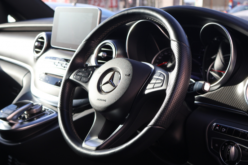 メルセデスベンツ Vクラス V220d ｽﾎﾟｰﾂ ﾛﾝｸﾞ　AMGﾃﾞｻﾞｲﾝｴｸｽﾃﾘｱ ﾚｰﾀﾞｰｾｰﾌﾃｨPKG 1ｵｰﾅｰ ﾊﾟﾉﾗﾏSR 黒革ｼｰﾄ  ｼｰﾄﾋｰﾀ 純正ﾅﾋﾞ地ﾃﾞｼﾞ 360度ｶﾒﾗ Burmesterｻﾗｳﾝﾄﾞ 電動Rｹﾞｰﾄ 電動ﾃﾞｭｱﾙｽﾗｲﾄﾞﾄﾞｱ ｶﾛｯﾂｪﾘｱ製Rﾓﾆﾀｰ  AMG19ｲﾝﾁAW　2年保証